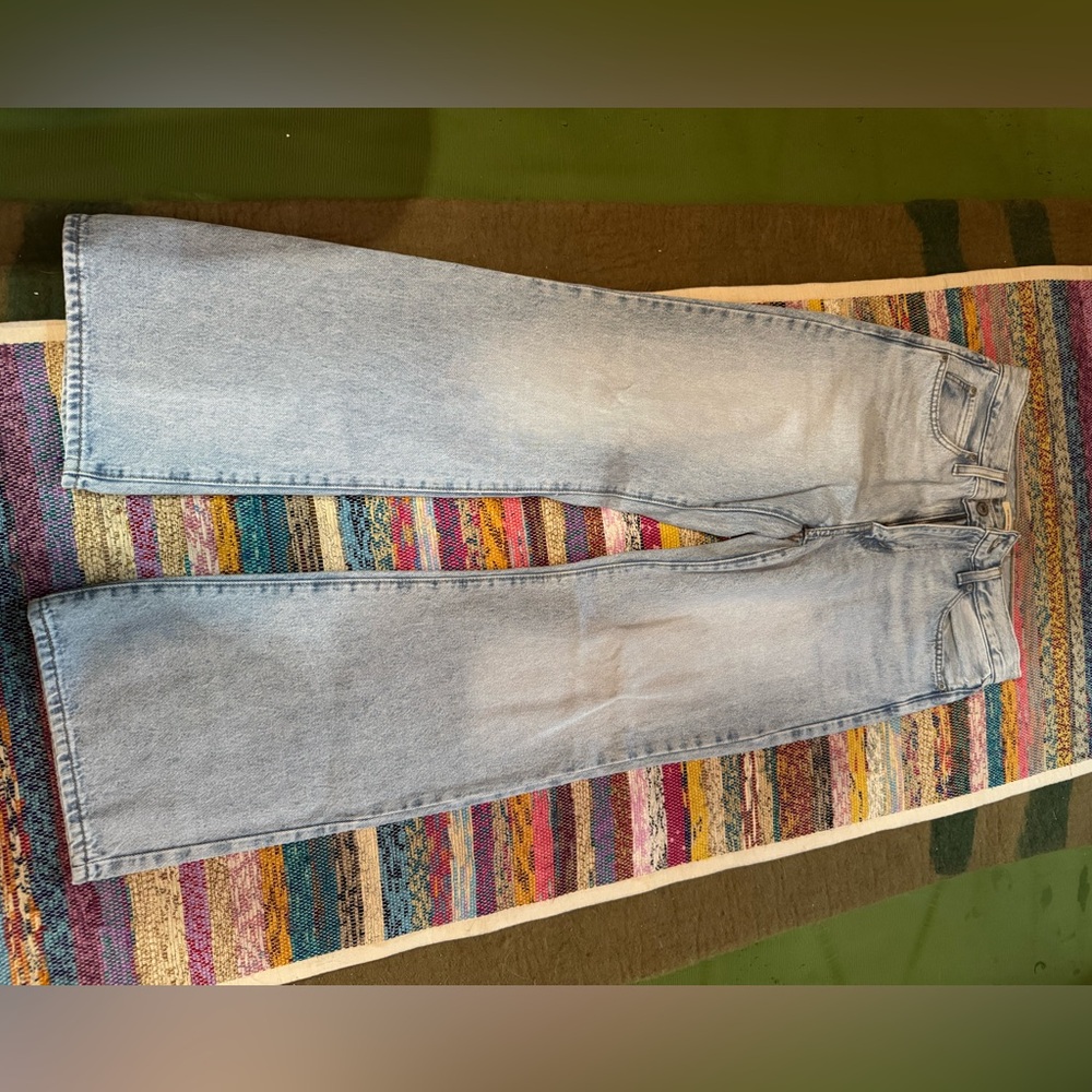 Light Blue Levi Women's Jeans
